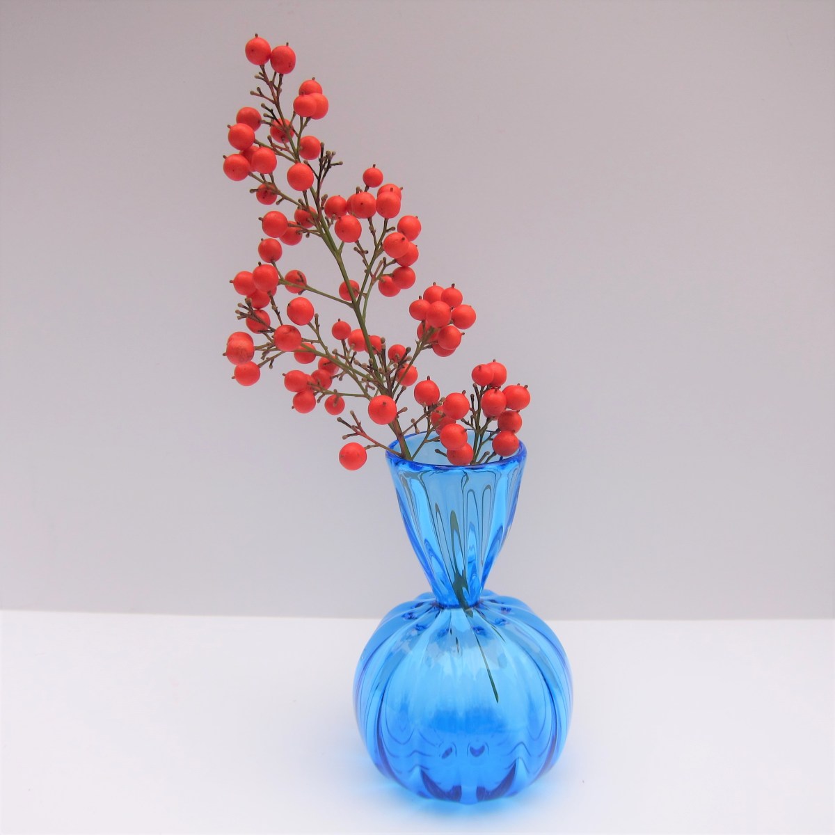 blown glass bud vase